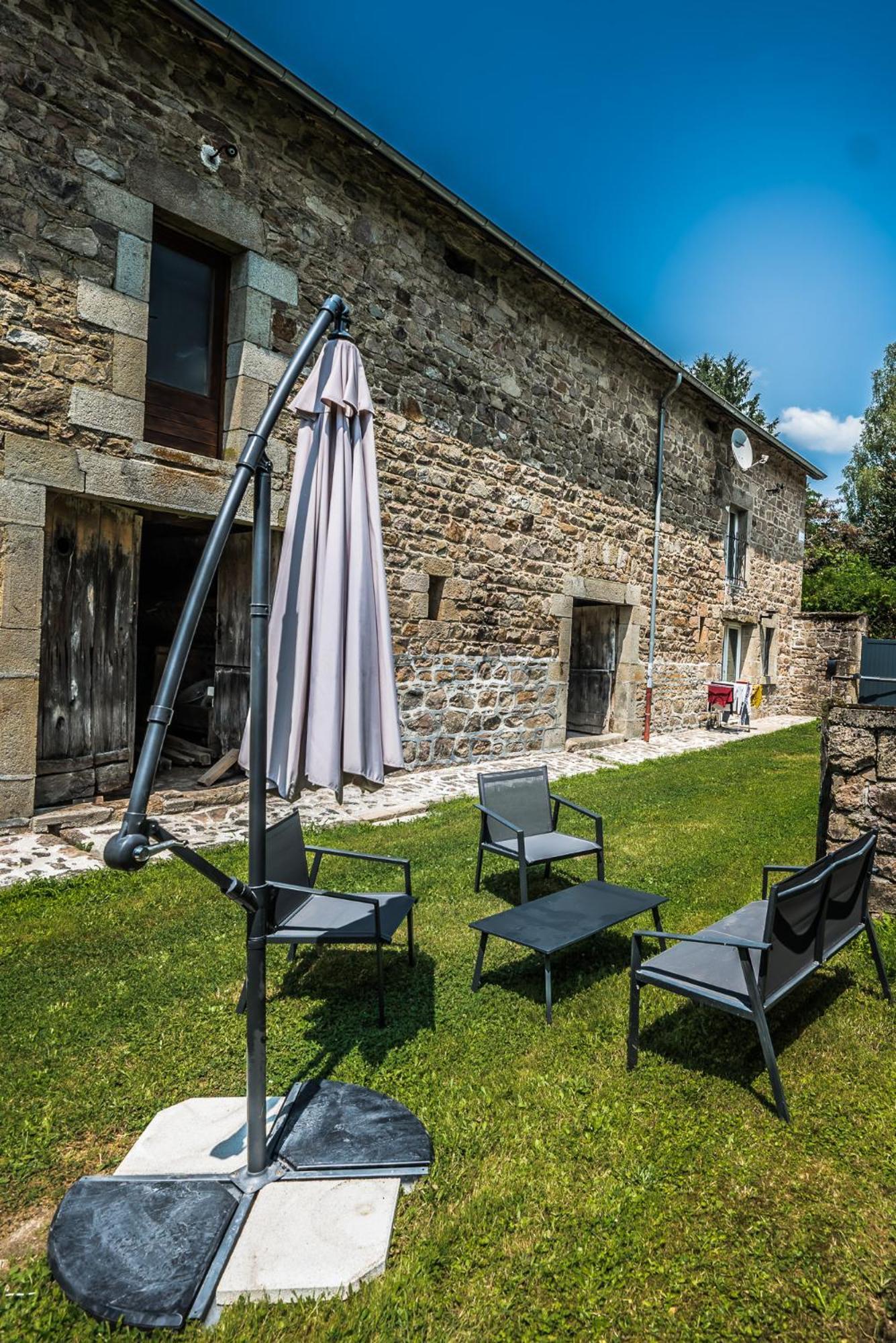 Gite Jardin - Broussas Beach - Stay In Vassiviere Faux-la-Montagne المظهر الخارجي الصورة